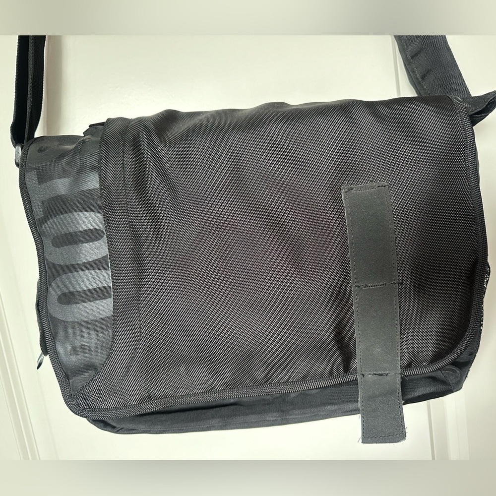 Roots laptop briefcase bag